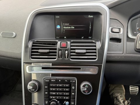Volvo XC60 2.0 D4 R-Design Nav Euro 6 (s/s) 5dr 23