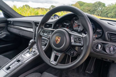 Porsche 911 3.0 911 Carrera GTS Semi-Auto 2dr 15