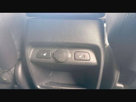 Kia Sorento 2.2 Sorento KX-3 Sat Nav CRDi 4x4 Auto 4WD 5dr 19