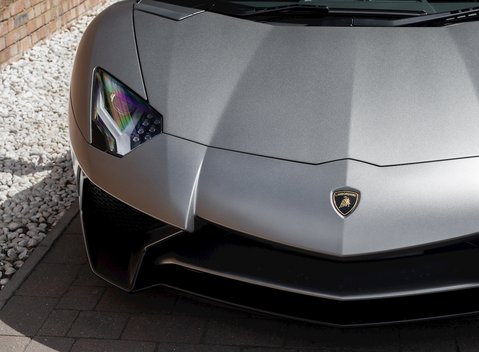 Lamborghini Aventador SV LP 750-4 Roadster 26