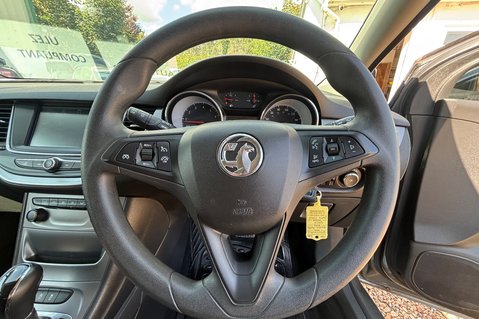 Vauxhall Astra DESIGN S/S.. AUTOMATIC.. 5 SERVICES.. BLUETOOTH.. DAB.. CRUISE CONTROL..A/C 12