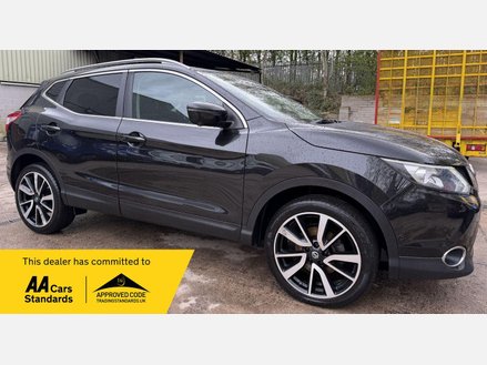 Nissan Qashqai 1.6 dCi Tekna SUV 5dr Diesel Manual 2WD Euro 6 (s/s) (130 ps)