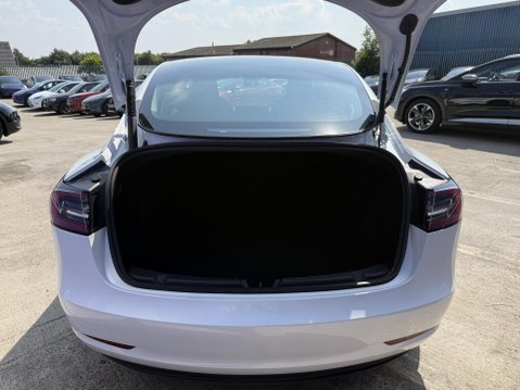 Tesla Model 3 (Dual Motor) Performance Saloon 4dr Electric Auto 4WDE (Performance Upgrade 20