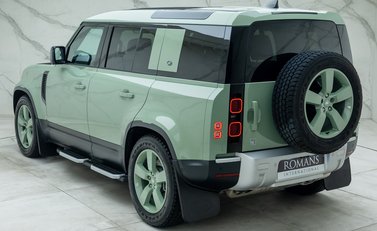 Land Rover Defender 110 D300 75TH LIMITED EDITION 9