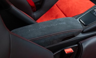 Porsche 911 (991) GT2 RS Weissach 19