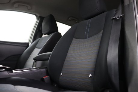 Nissan LEAF LAUNCH EDITION 35