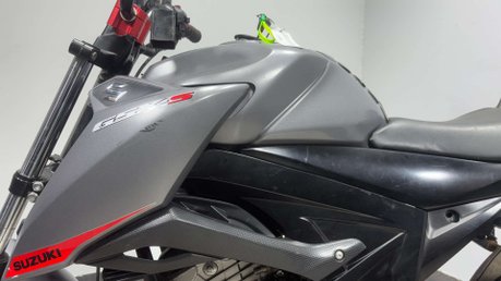 Suzuki GSX-S GSXS 125 2020 SPORT BIKE 125CC PROJECT BIKE PARTS BIKE 23