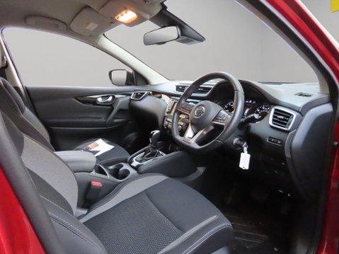 Nissan Qashqai 1.3 DIG-T Acenta Premium DCT Auto Euro 6 (s/s) 5dr 10