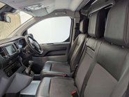 Vauxhall Vivaro 1.5 Vivaro 2900 Sportive S/S 33