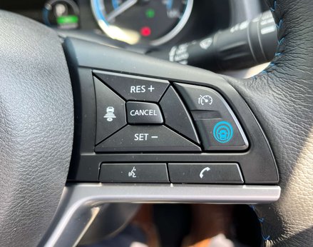 Nissan LEAF Leaf Tekna Electric 110Kw 39kWh (AUTOMATIC) 5dr 52