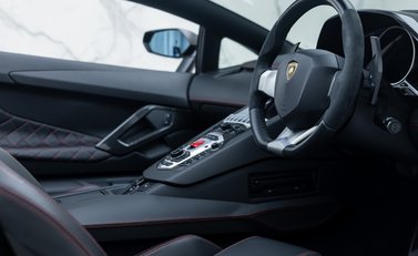 Lamborghini Aventador LP 720-4 50th Anniversary Roadster 16