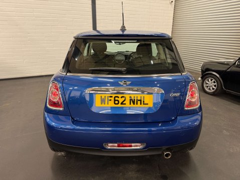 Mini Hatch 1.6 One 3dr 11