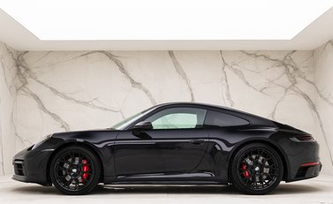 Porsche 911 Carrera S (992) 2