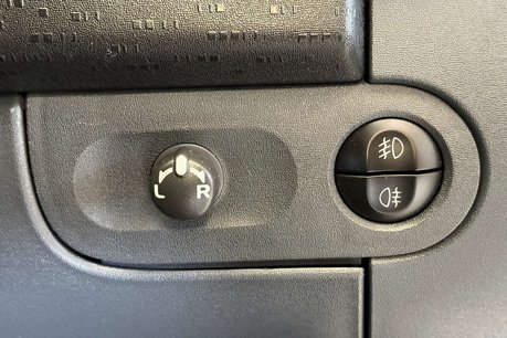 Mitsubishi Colt 1.3 CZ2 Hatchback 5dr Petrol Auto Euro 4 (94 ps) 49