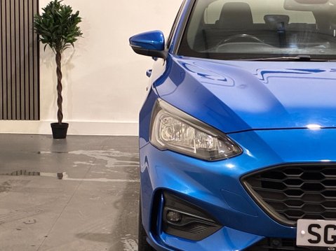 Ford Focus 1.0T EcoBoost ST-Line X Euro 6 (s/s) 5dr 55