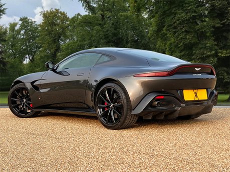 Aston Martin Vantage V8 7