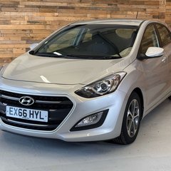 Hyundai i30 1.4 Blue Drive SE Nav Hatchback 5dr Petrol Manual Euro 6 (s/s) (100 ps) 1