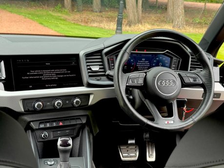Audi A1 SPORTBACK TFSI S LINE 16