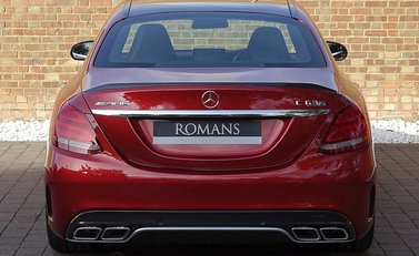 Mercedes-Benz C63 C63 S Saloon 22