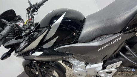 Honda CBF125 CBF 125 2011 10K NEW MOT 125CC LEARNER BIKE VERY CLEAN 21