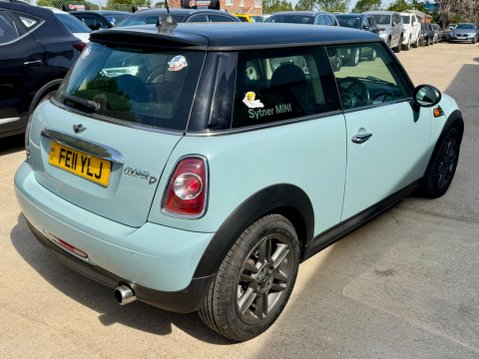 Mini Hatch 1.6 Cooper D Euro 5 (s/s) 3dr 7