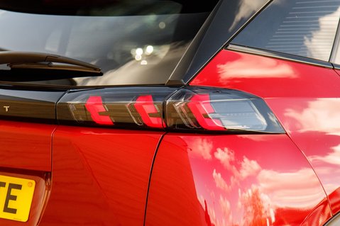 Peugeot 2008 PURETECH S/S GT 9