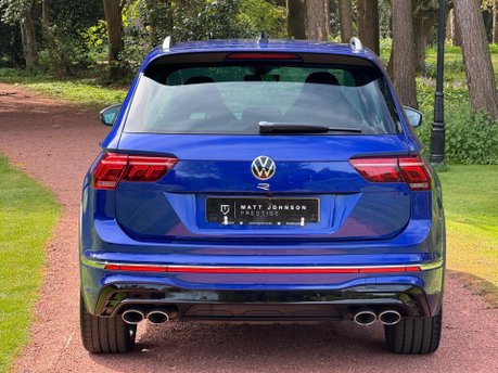 Volkswagen Tiguan R TSI 4MOTION DSG 10