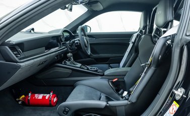 Porsche 911 GT3 (992) 15