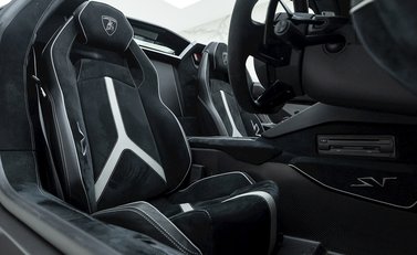 Lamborghini Aventador SV LP 750-4 Roadster 15