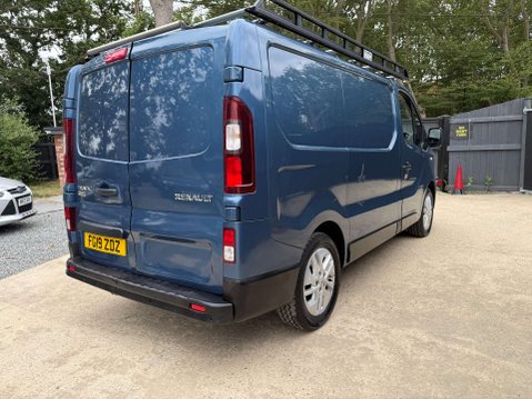 Renault Trafic 1.6 Trafic SL27 Sport Nav dCi 31