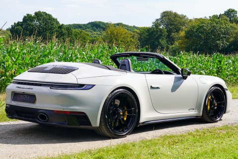 Porsche 911 CARRERA 4 GTS CONVERTIBLE 4