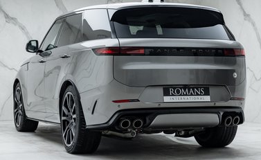 Land Rover Range Rover Sport P635 SV EDITION ONE 9
