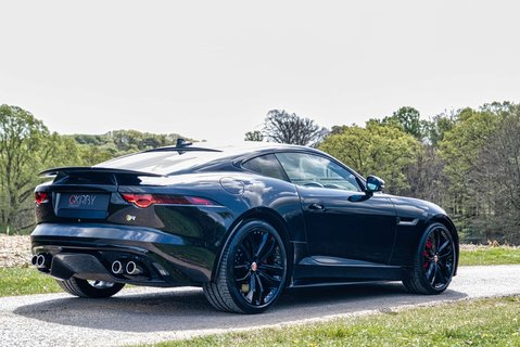 Jaguar F-Type 5.0 R AWD 4