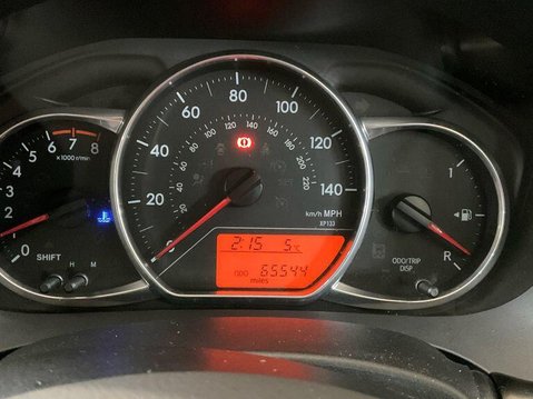 Toyota Yaris 1.33 Dual VVT-i Design Euro 6 5dr 8