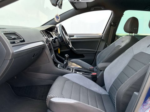 Volkswagen Golf 1.5 Golf R-Line TSi Evo 5dr 61