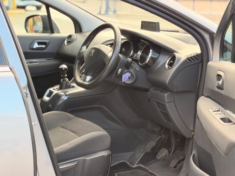 Peugeot 5008 1.6 BlueHDi Allure Euro 6 (s/s) 5dr 9