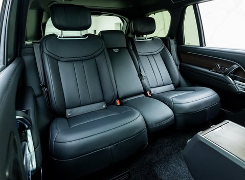 Land Rover Range Rover P460e Autobiography LWB 14