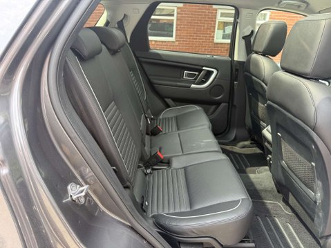 Land Rover Discovery Sport 2.0 Discovery Sport Dynamic Luxury HSE Si4 Auto 4WD 5dr 28