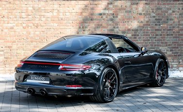 Porsche 911 (991.2) Targa 4 GTS 9