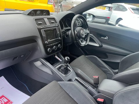 Volkswagen Scirocco 2.0 TDI BlueMotion Tech GT Euro 6 (s/s) 3dr 32