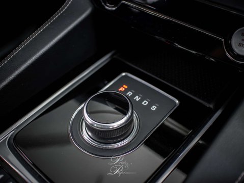 Jaguar F-Pace 3.0 F-PACE V6 S AWD D Auto 4WD 5dr 38