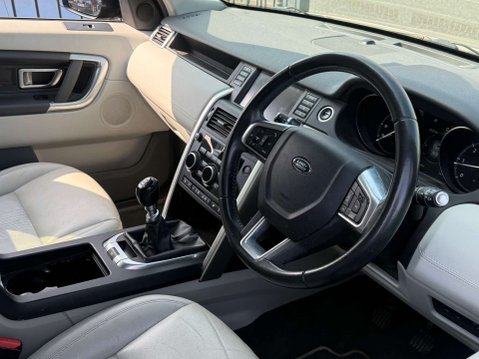 Land Rover Discovery Sport 2.0 Discovery Sport SE Tech TD4 4WD 5dr 7