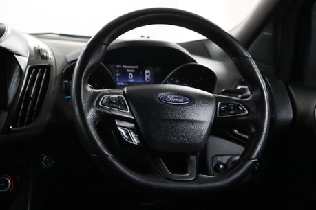 Ford Kuga ST-LINE TDCI 42