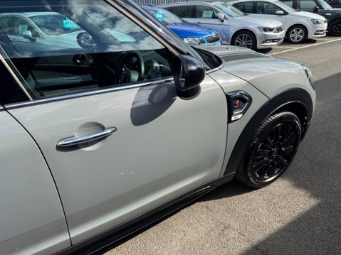 Mini Countryman COOPER S 35