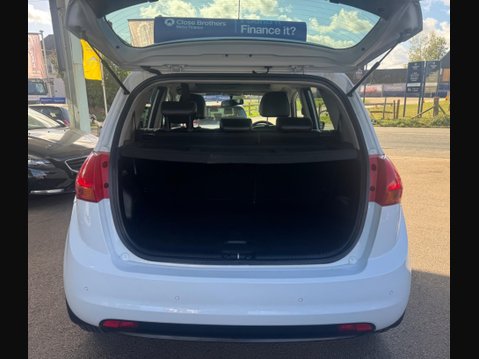 Kia Venga 1.6 3 Auto Euro 5 5dr (Sat Nav) 28