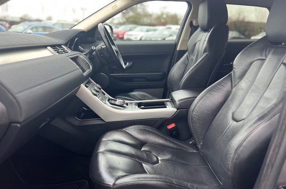 Land Rover Range Rover Evoque 2.2 SD4 PURE TECH AUTO 26