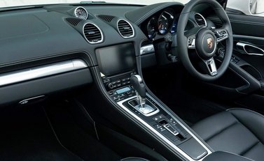 Porsche 718 Boxster Style Edition 15