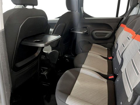 Citroen Berlingo 50kWh Flair XTR M MPV 5dr Electric Auto (7.4kW Charger) (136 ps) Sat Nav 19