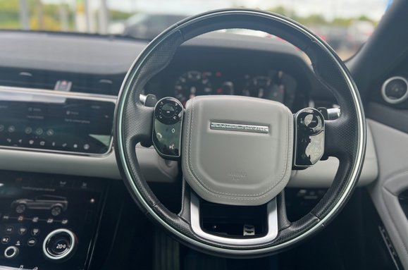 Land Rover Range Rover Evoque FIRST EDITION MHEV AUTO PAN ROOF 37