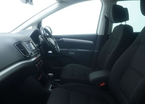 Volkswagen Sharan 1.4 Sharan SE Nav TSi Semi-Auto 5dr 45